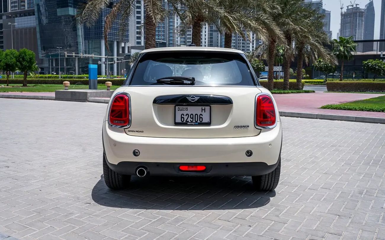 ميني كوبر John Cooper Works 1.6L Hatch