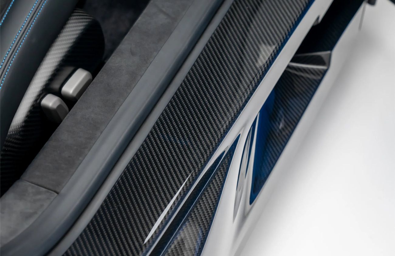 بوغاتي ديفو 8.0L W-16 Quad-Turbocharged Engine | Warranty