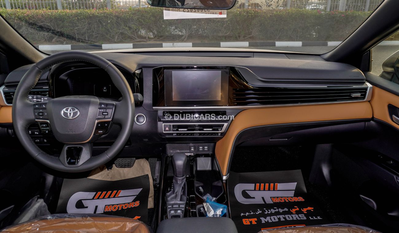 تويوتا كامري E Plus 2.5 L Hybrid