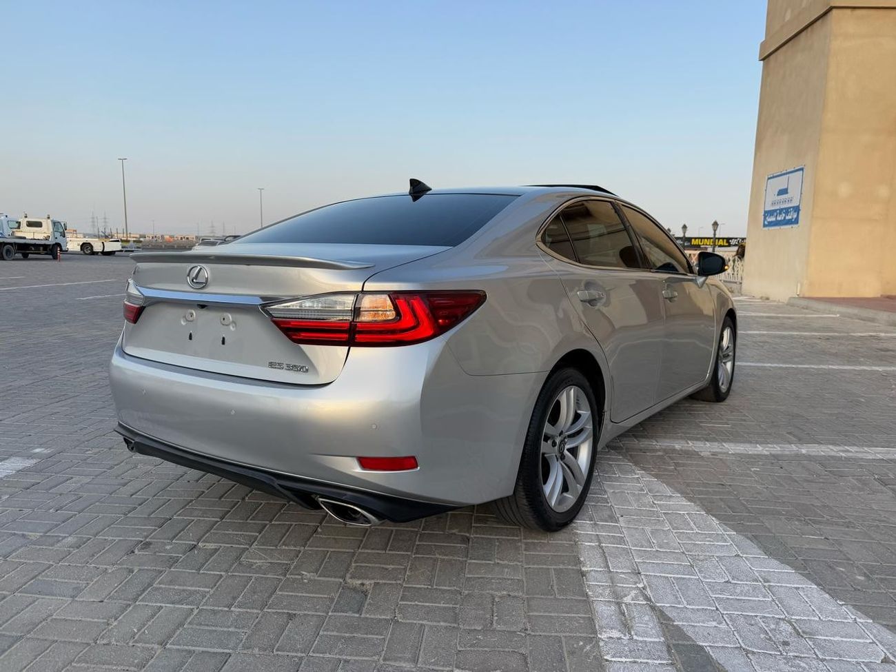 Lexus ES350 Lexus Es350 2016 panoramic