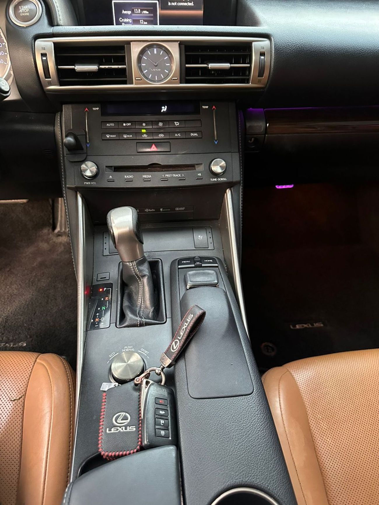 لكزس IS 350 F Sport Platinum 3.5L