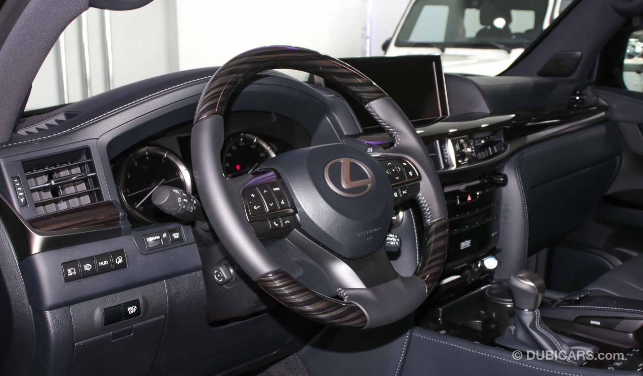 Lexus LX570 S - 5.7 L AT SIGNATURE / GCC Specifications / Warranty