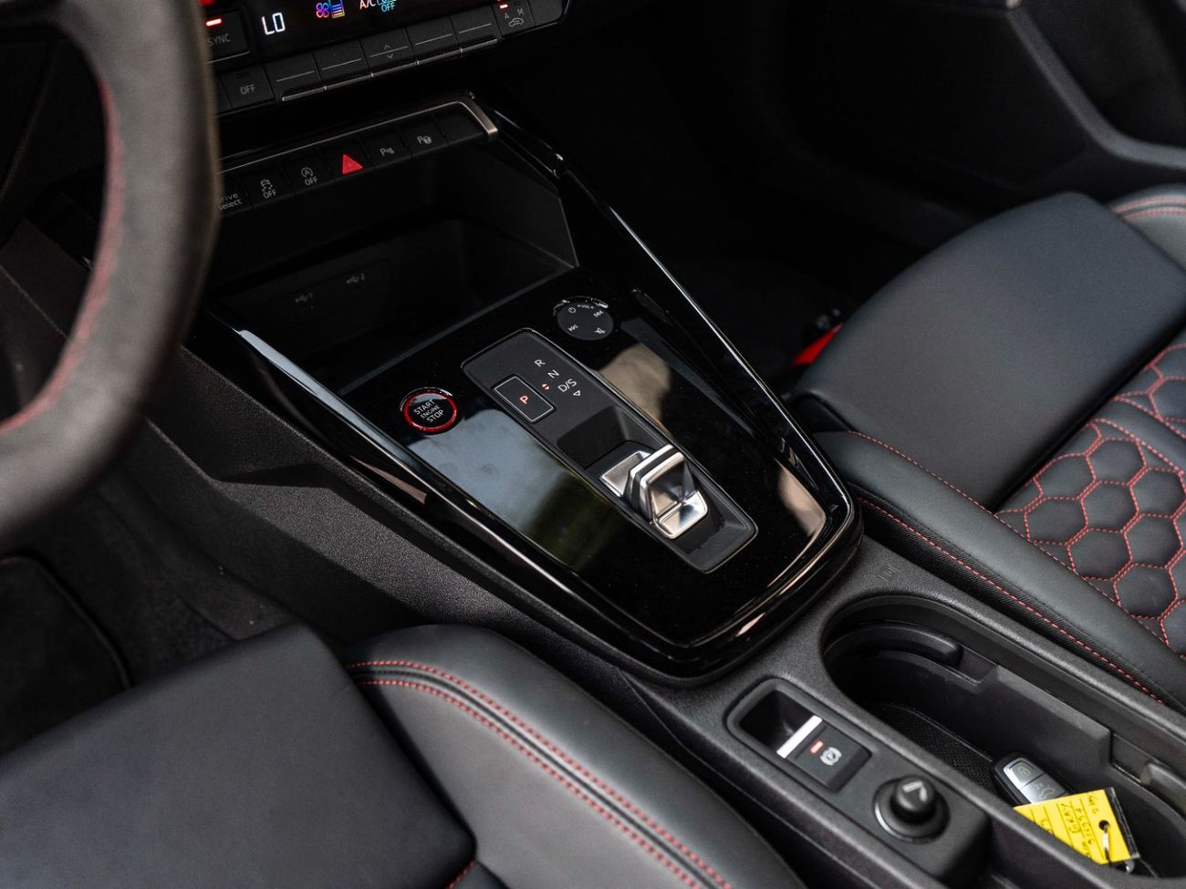 أودي RS3 TFSI quattro 2.5L Sedan