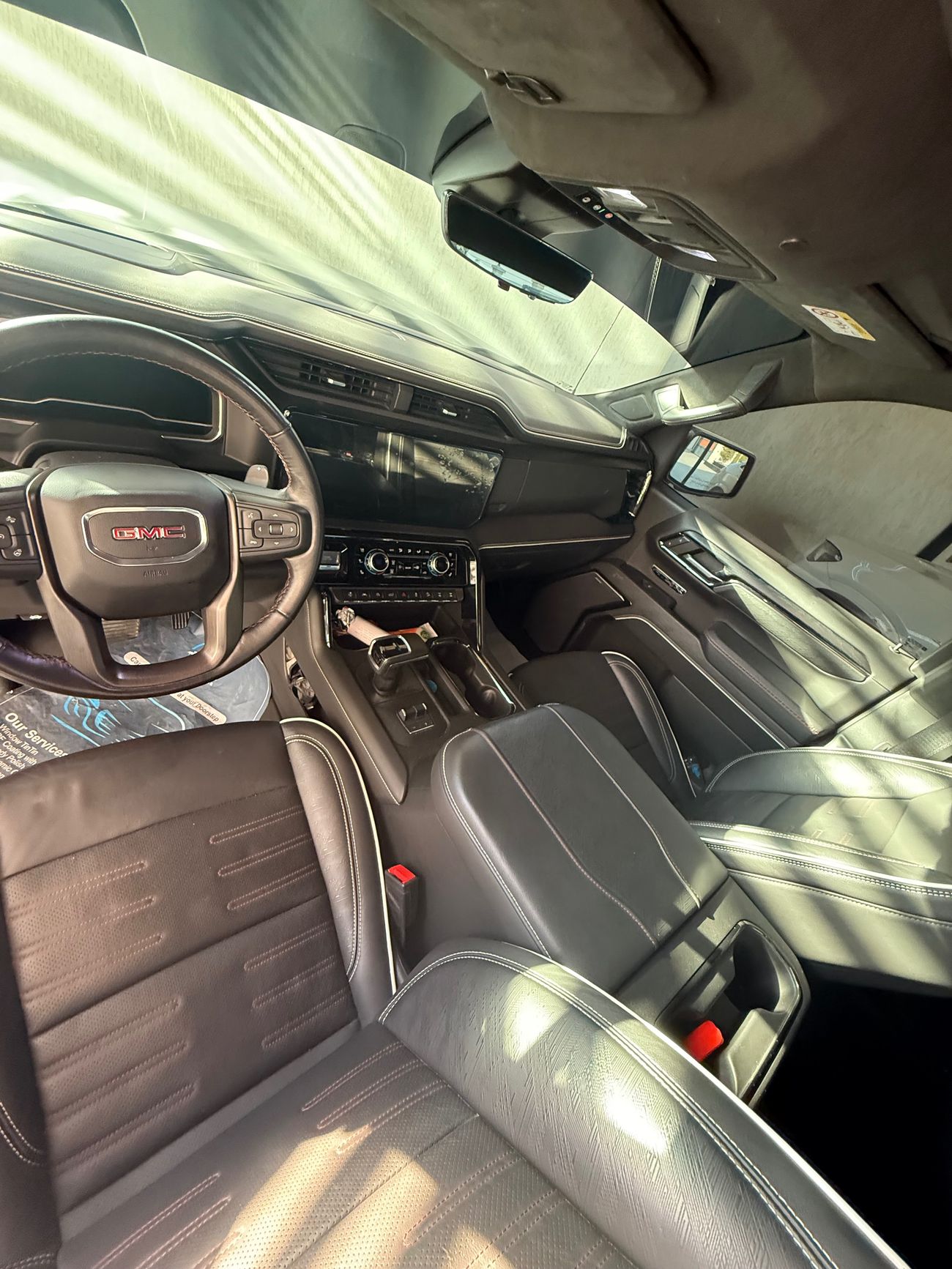 جي أم سي سييرا 5.3L V8 AT4X CREW CAB (AWD)