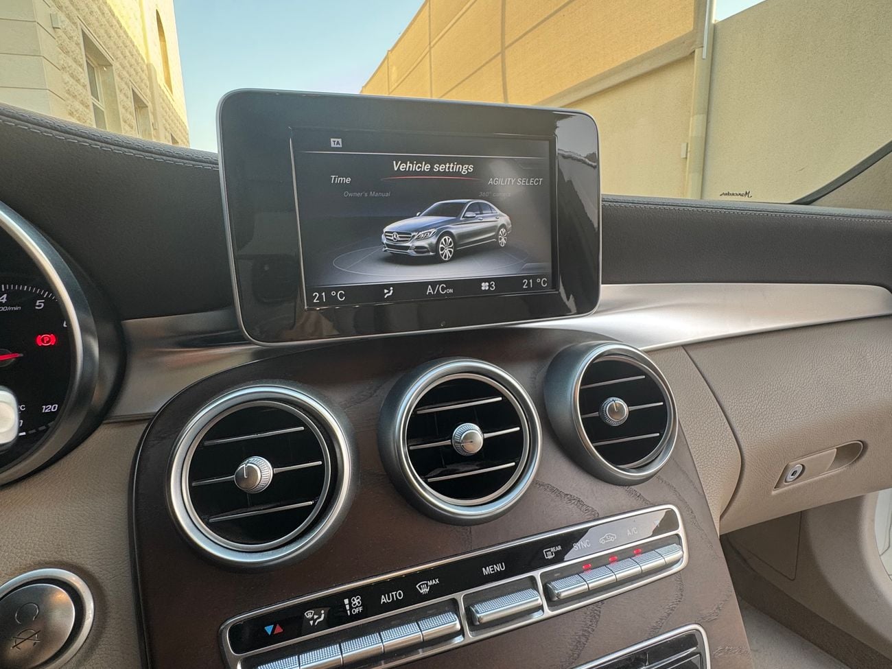 Mercedes Benz C200