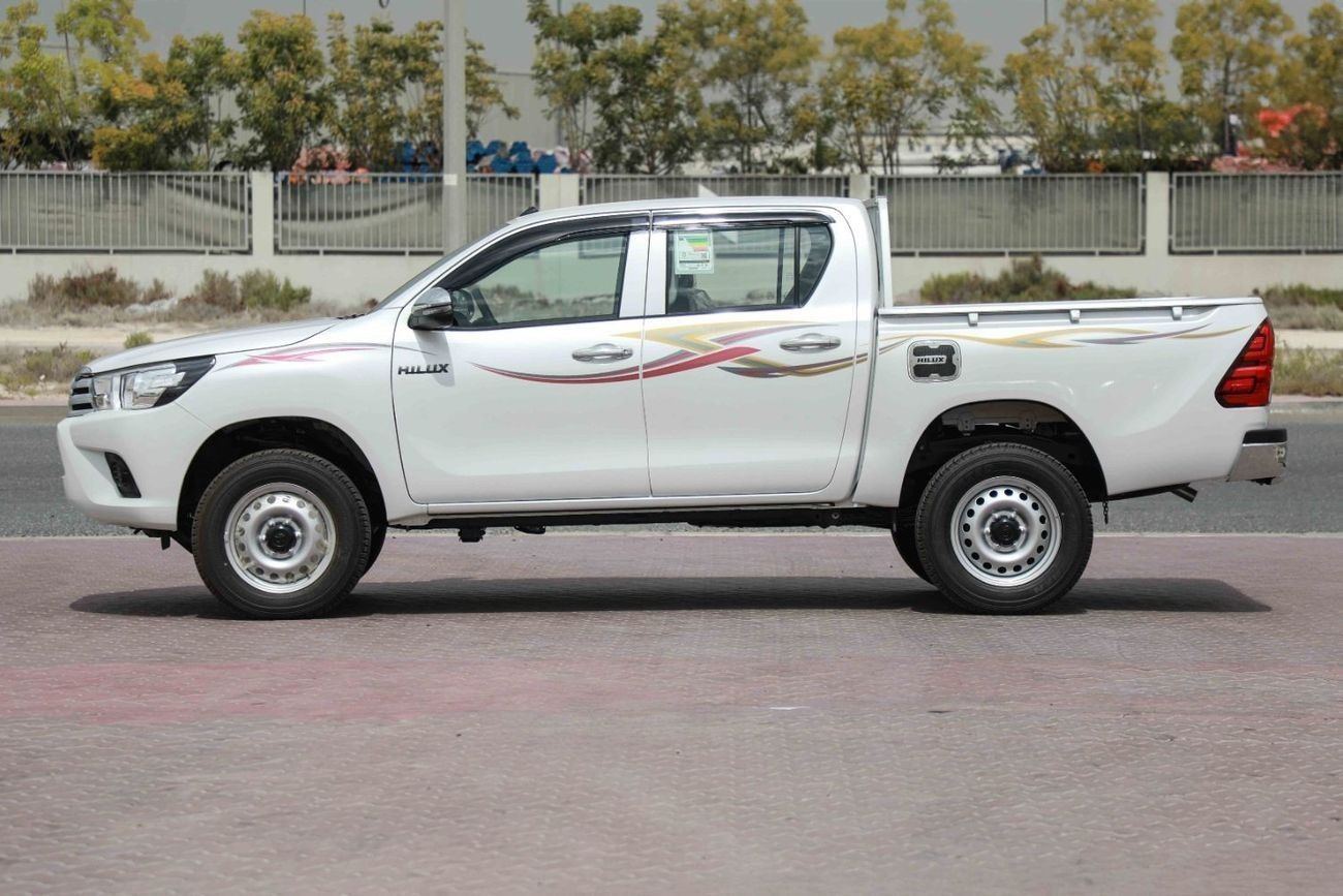 Toyota Hilux 2025 TOYOTA HILUX LOW 2.4 - PLATINUM WHITE PEARL inside BLACK | Export Only