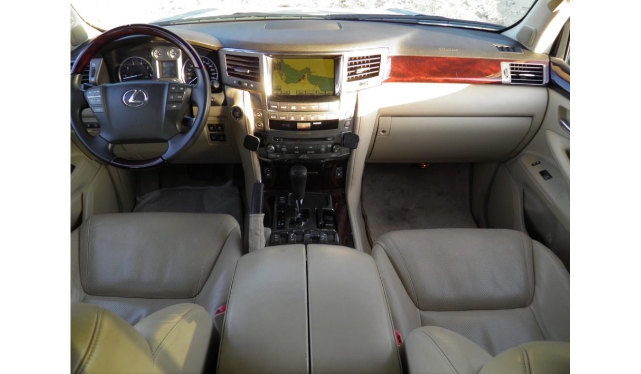 Lexus LX570 2011