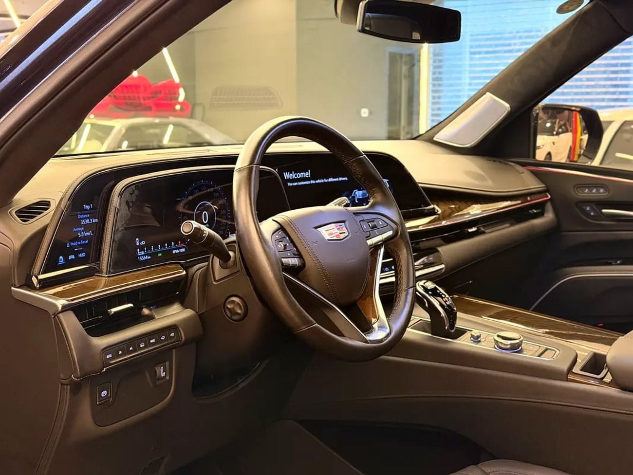 Cadillac Escalade SPORT PLATINUM - Japanese Specs - Brand