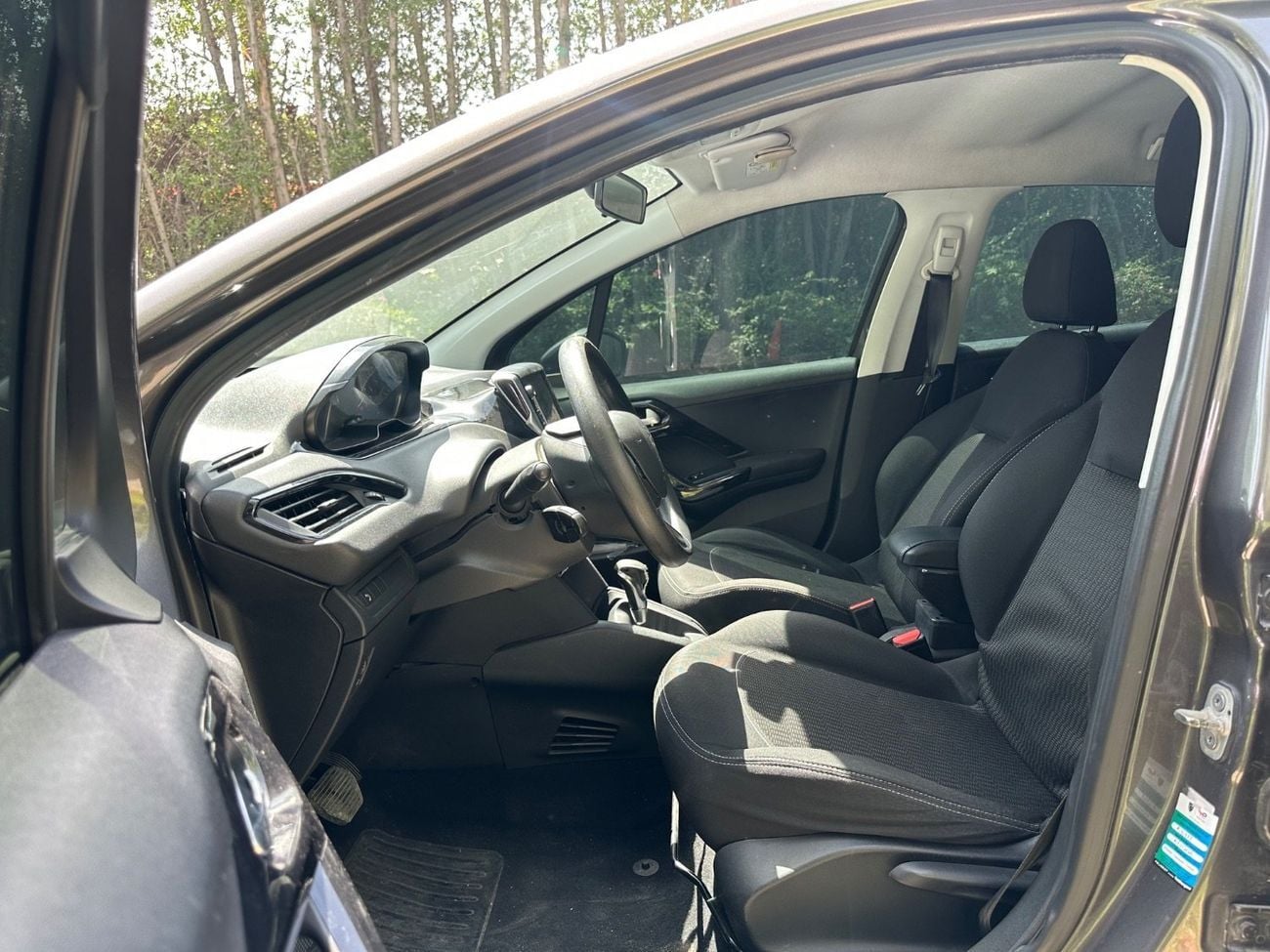 Peugeot 208 ACTIVE 2019 | GCC Specs | 1.6L Engine | Perfect Condition