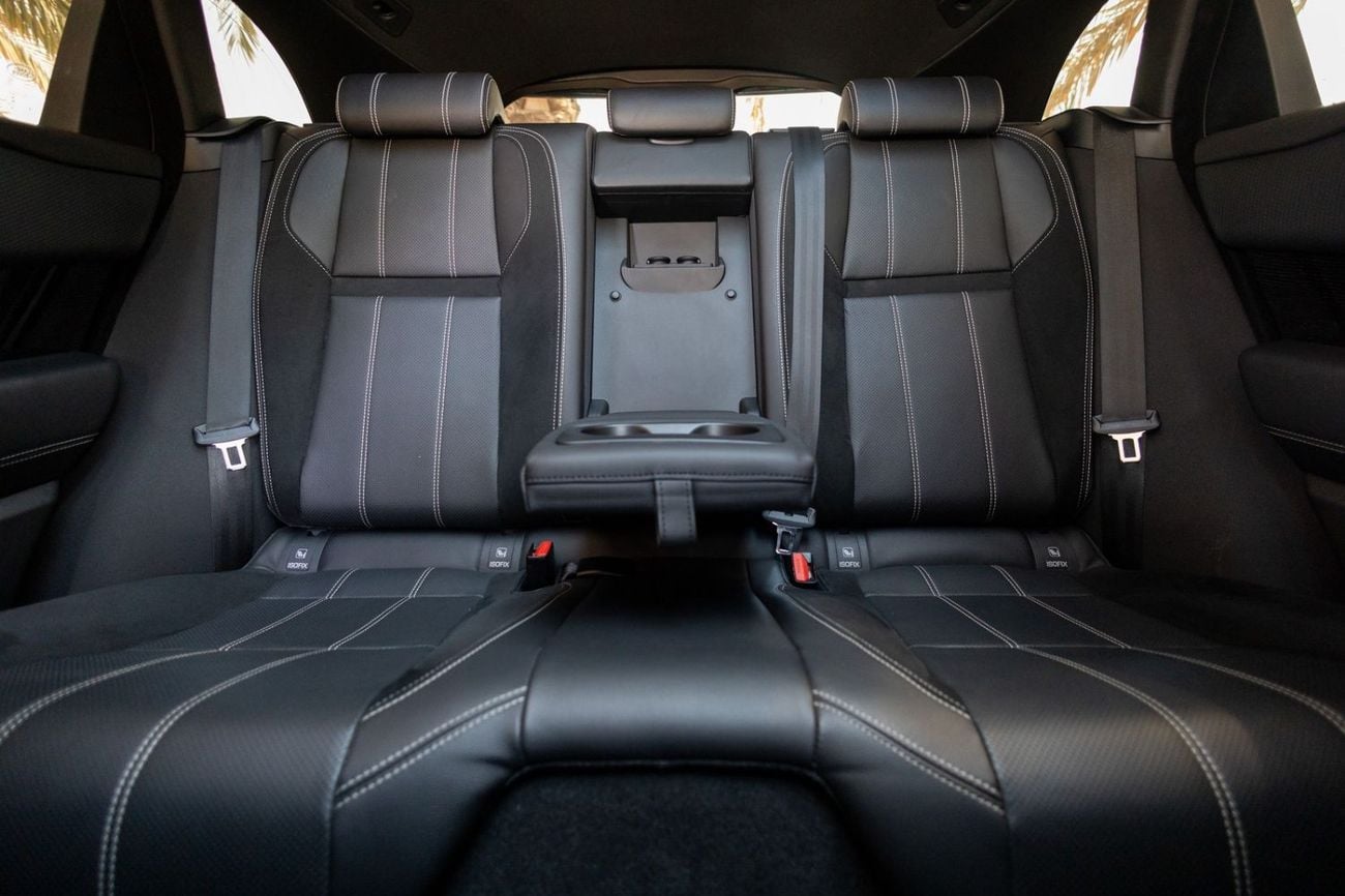 Land Rover Range Rover Velar P250 R-Dynamic SE 2.0L Range Rover Velar R-Dynamic SE 2019 GCC | Warranty