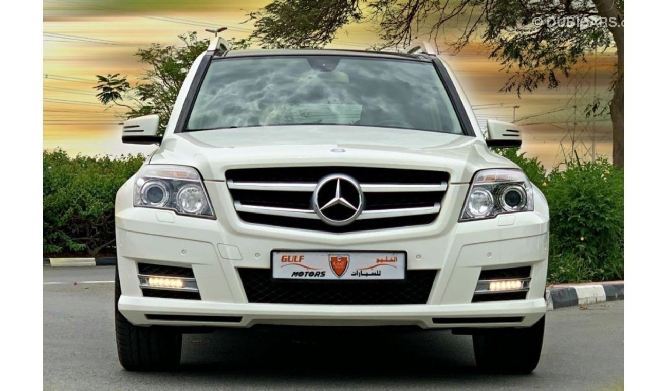 Mercedes-Benz GLK 300 GCC - MERCEDES-BENZ - GLK 300 - 2012 - PANORAMIC ROOF - EXCELLENT CONDITION -