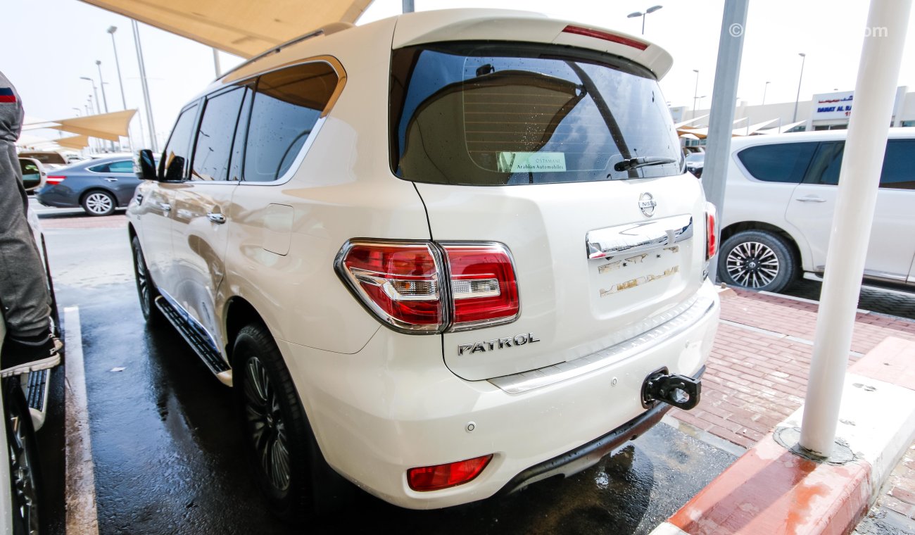 Nissan Patrol SE With Platinum VVEL DIG Badge