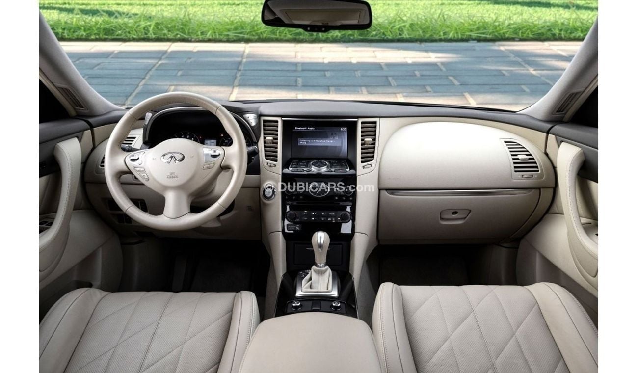 Infiniti QX70 | 2,115 P.M  | 0% Downpayment | Amazing Condition!