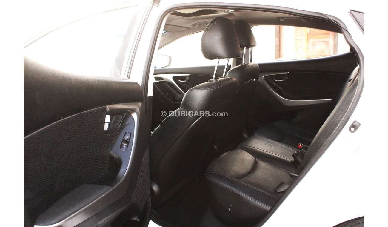 هيونداي افانتي هيونداي افانتي 2012 بحالة ممتازة وارد كوريا اوراق جمارك بدون حوادث