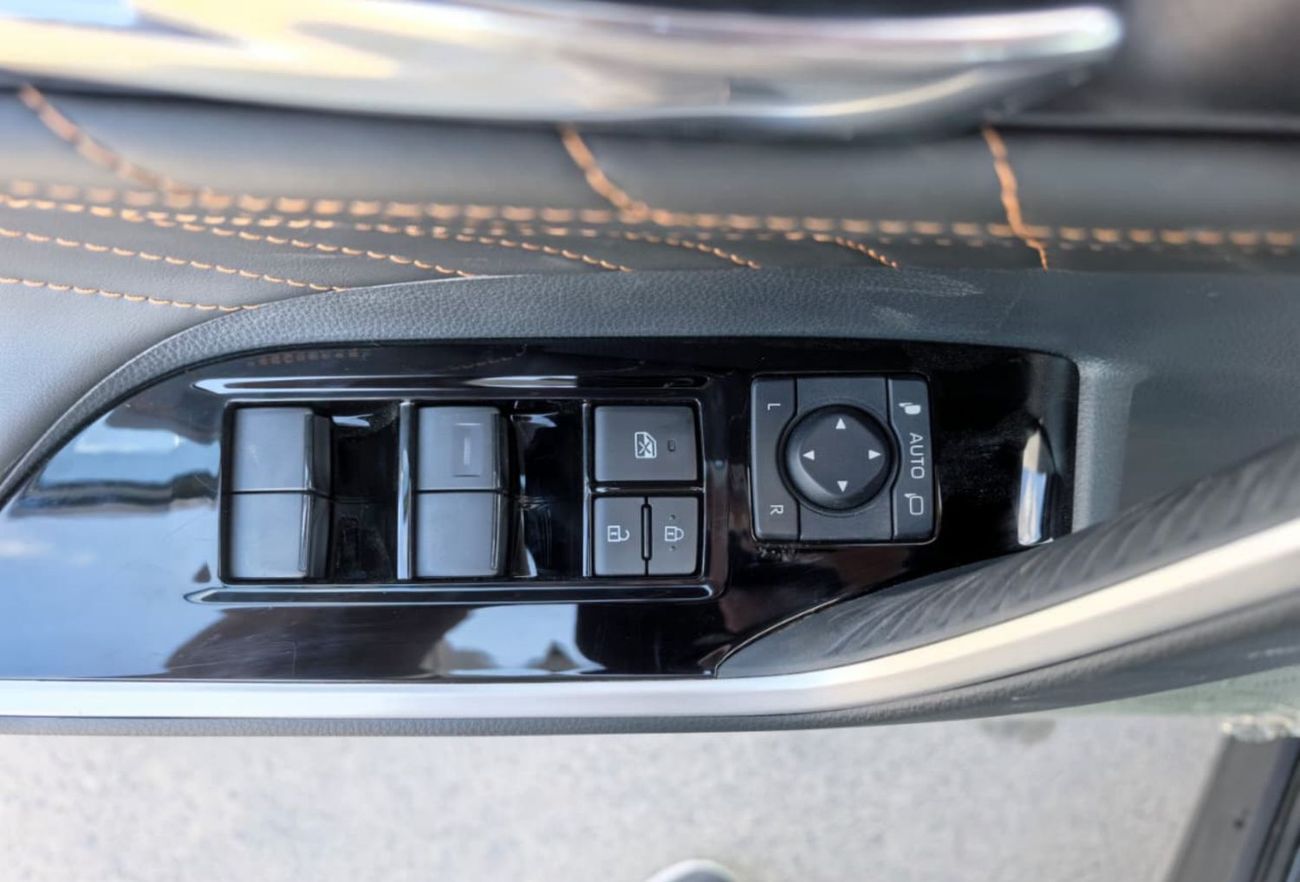 تويوتا راف ٤ TOYOTA RAV 4 2.5L HYBRID ELECTRIC SEATS 360 CAMERA PANAROMIC SUNROOF