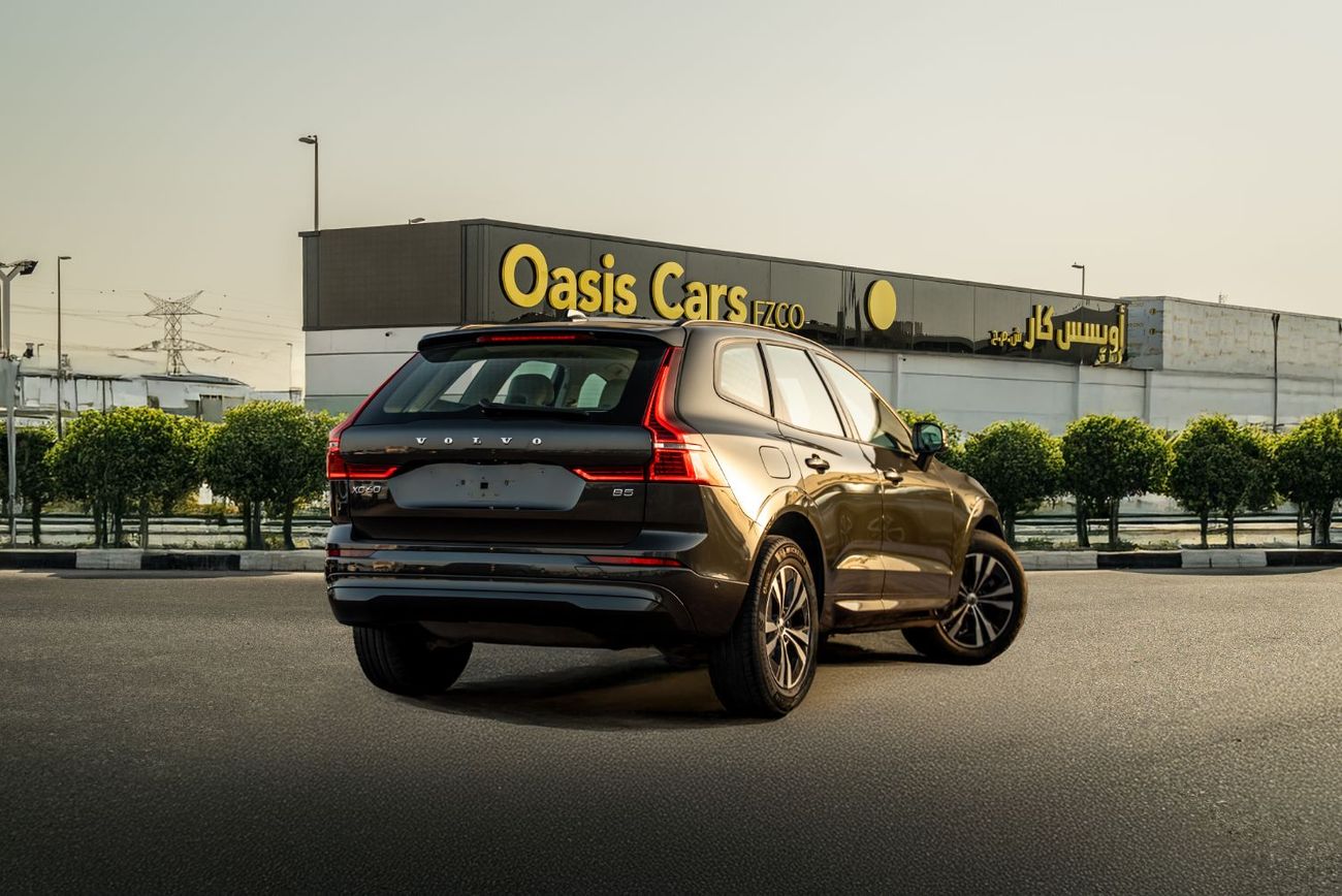 Volvo XC60 B5 Momentum 2.0L