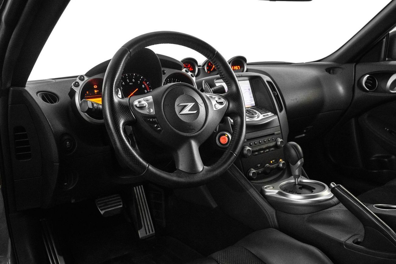 Nissan 370Z Std 3.7L (324 HP) Coupe 3.7L V6 VQ(328 HP) Coupe