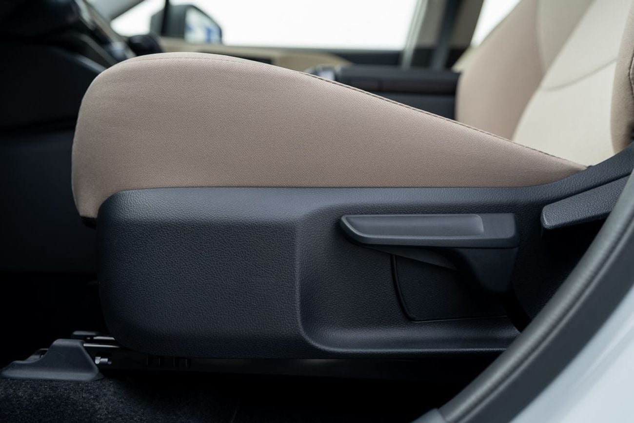 Toyota RAV4 LE 4X2HEV 2.5L Automatic