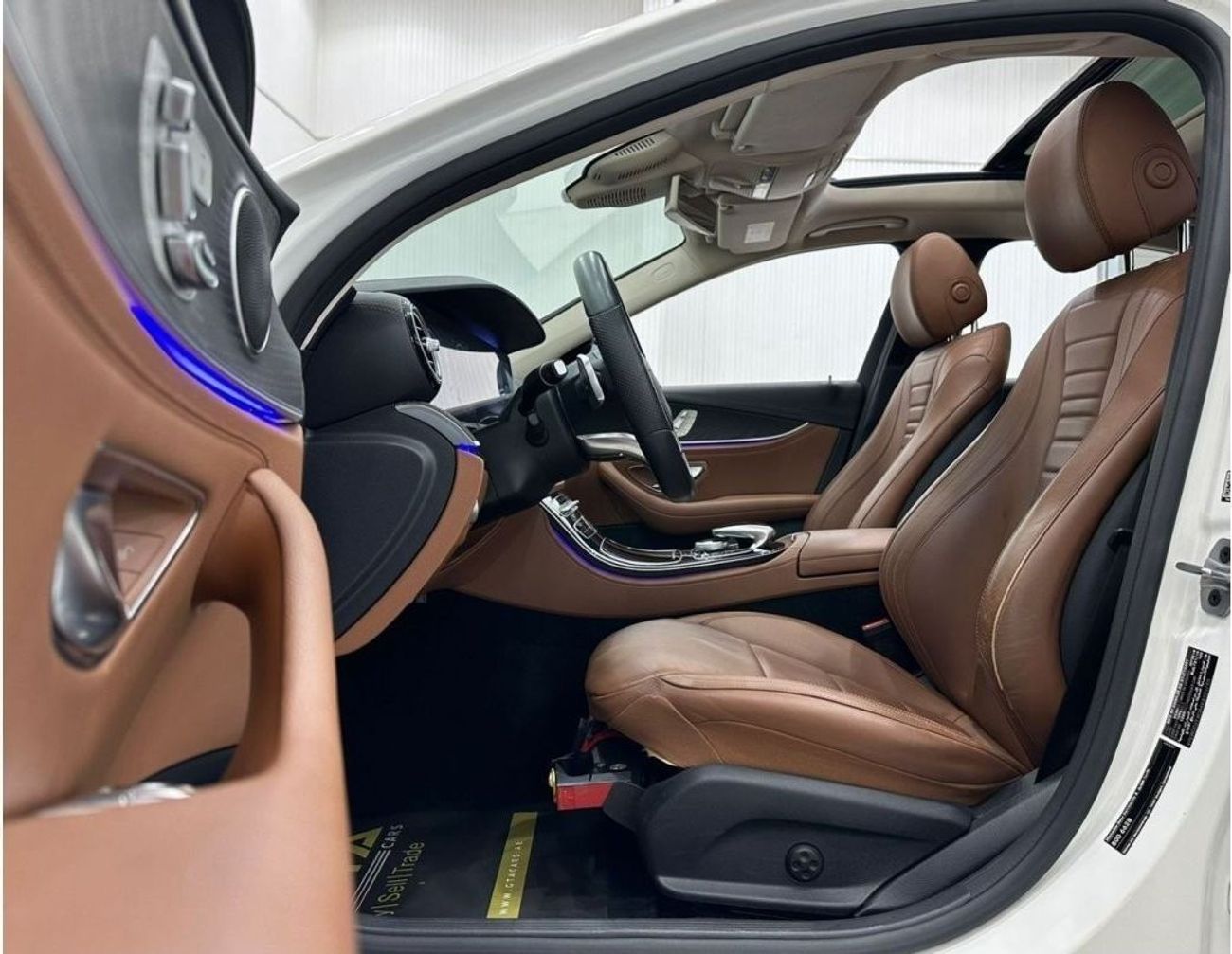 مرسيدس بنز E300 2019 Mercedes Benz E300 AMG, July 2024 Mercedes Warranty, Full Options, GCC