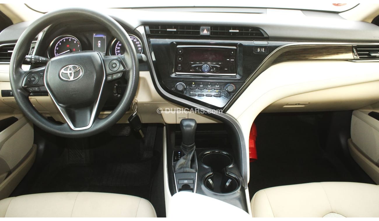 تويوتا كامري LE STD تويوتا كامري 2019 خليجي بحالة ممتازة