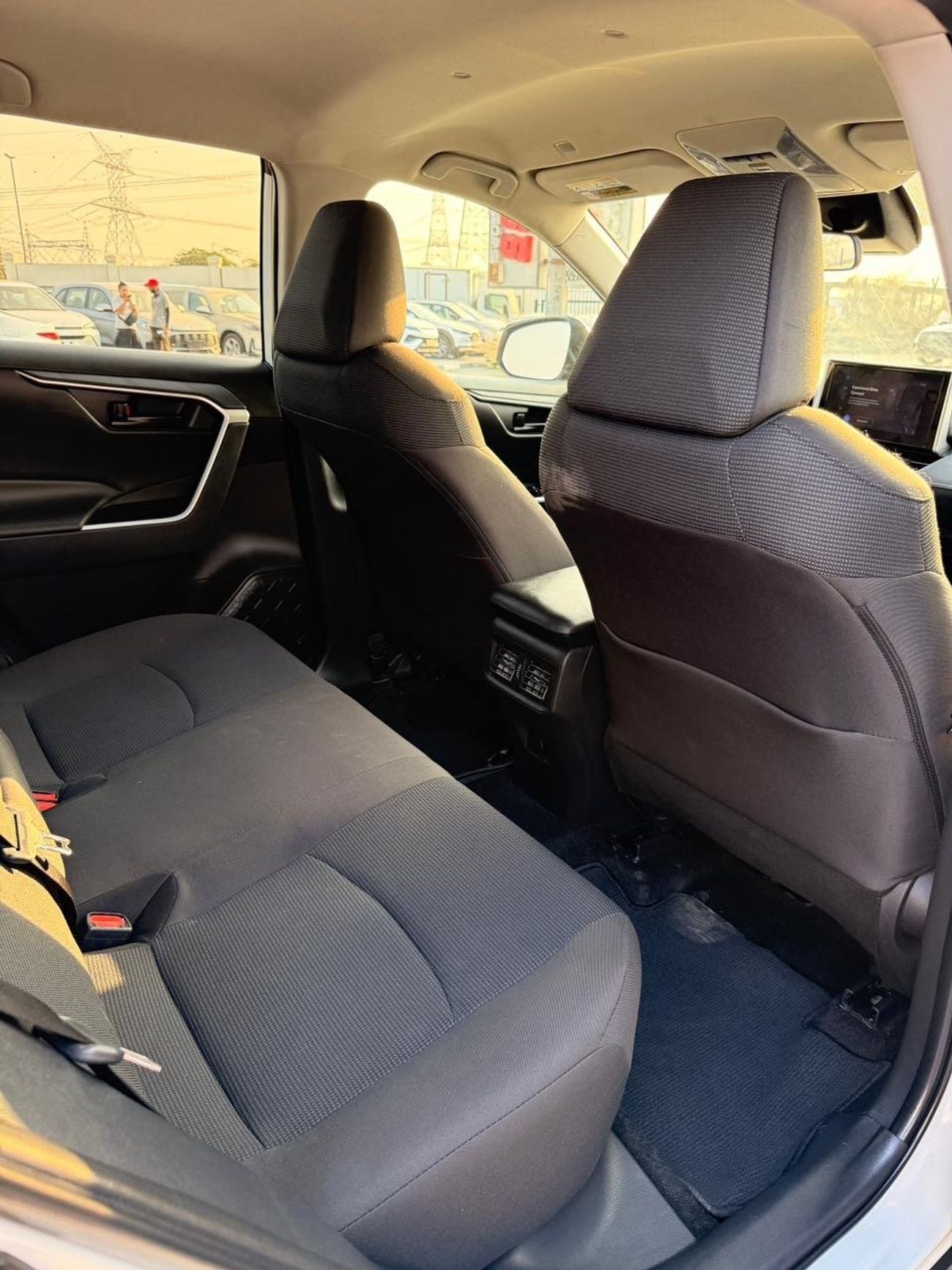 Toyota RAV4 LE Toyota RAV4 2024