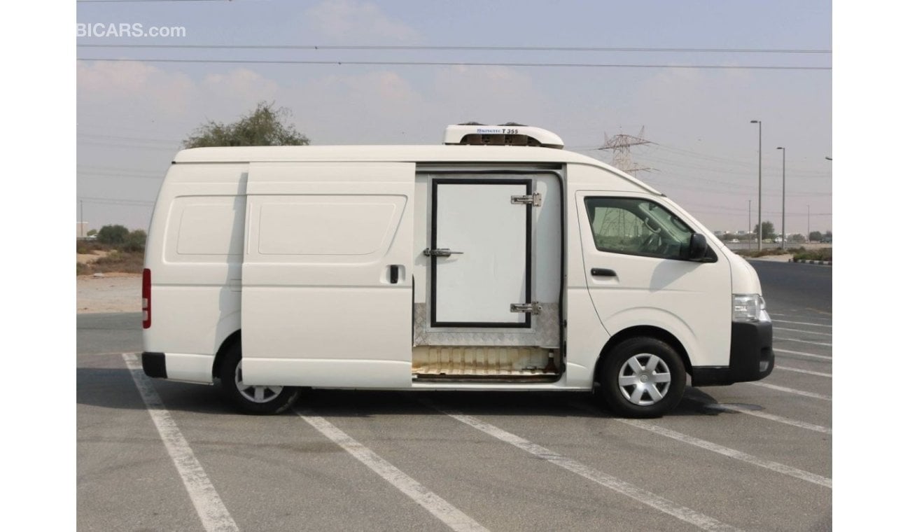 Used Toyota Hiace 2018 HIACE FREEZER MULTI PURPOSE DELIVERY VAN WITH GCC SPECS AND EXCELLENT