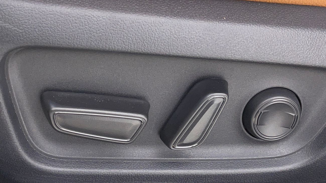 Toyota Camry GLE 2.5 | Zero Down Payment | Home Test Drive