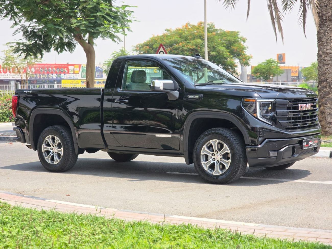 جي أم سي سييرا 5.3L V8 ELEVATION