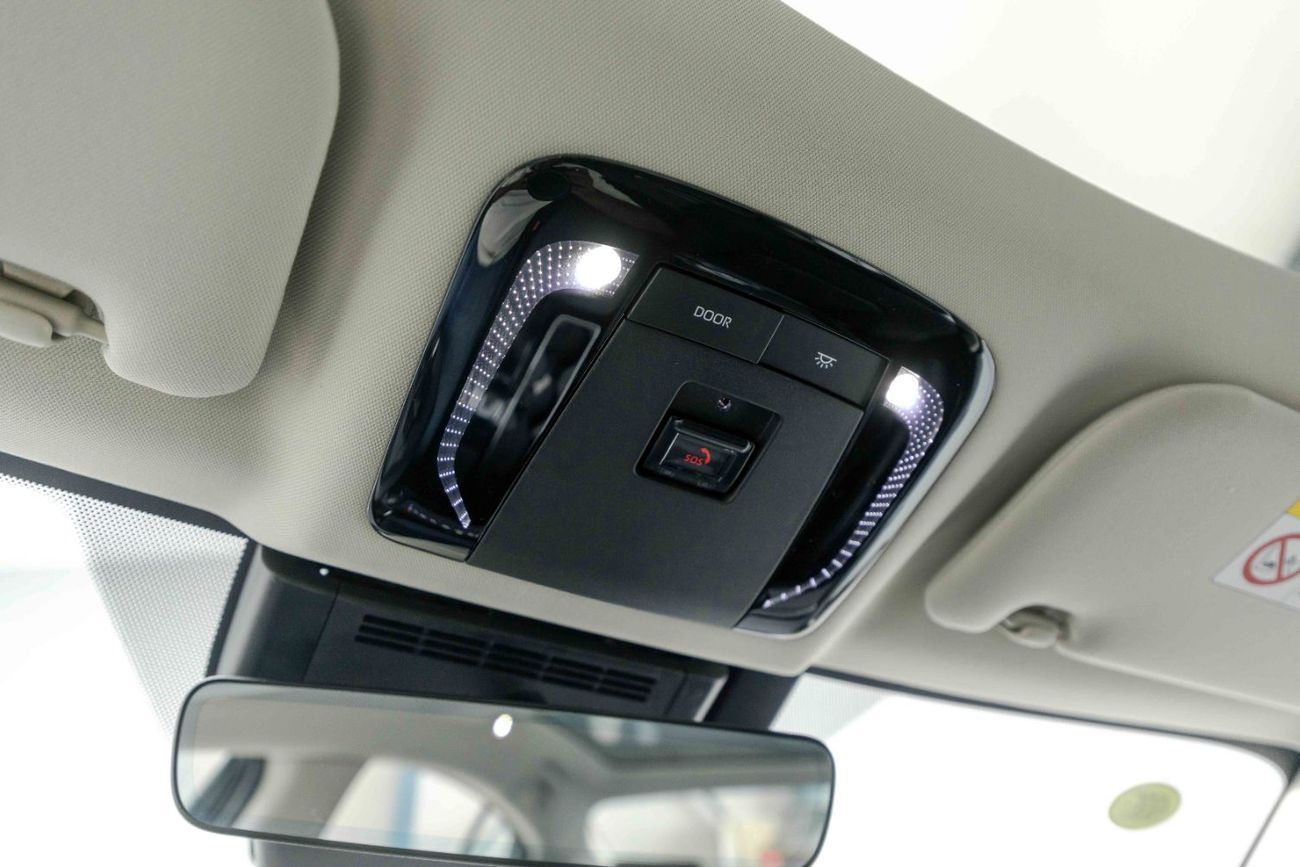 تويوتا كامري Premium 2.5L - Hybrid - Black Inside Black | Export Only