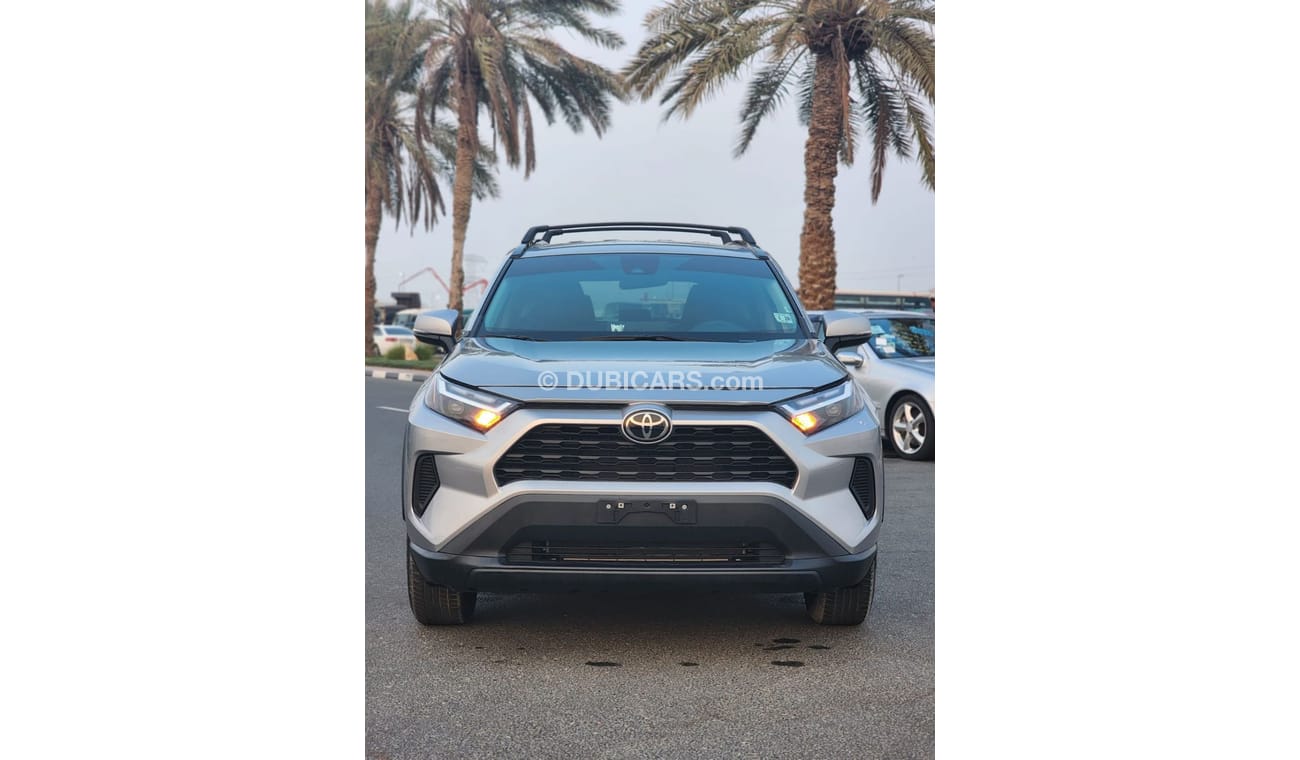 تويوتا راف ٤ TOYOTA RAV4 XLE FULL OPTION 4X4 CLEAN CAR
