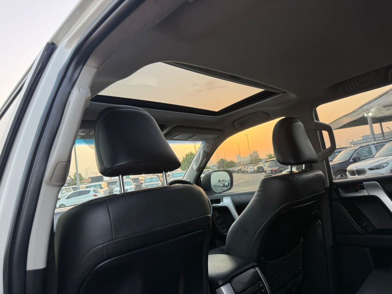 Toyota Prado GOOD CONDTION | 2800CC DIESEL | 4WD | RHD | 7 SEATER | AUTOMATIC SUV