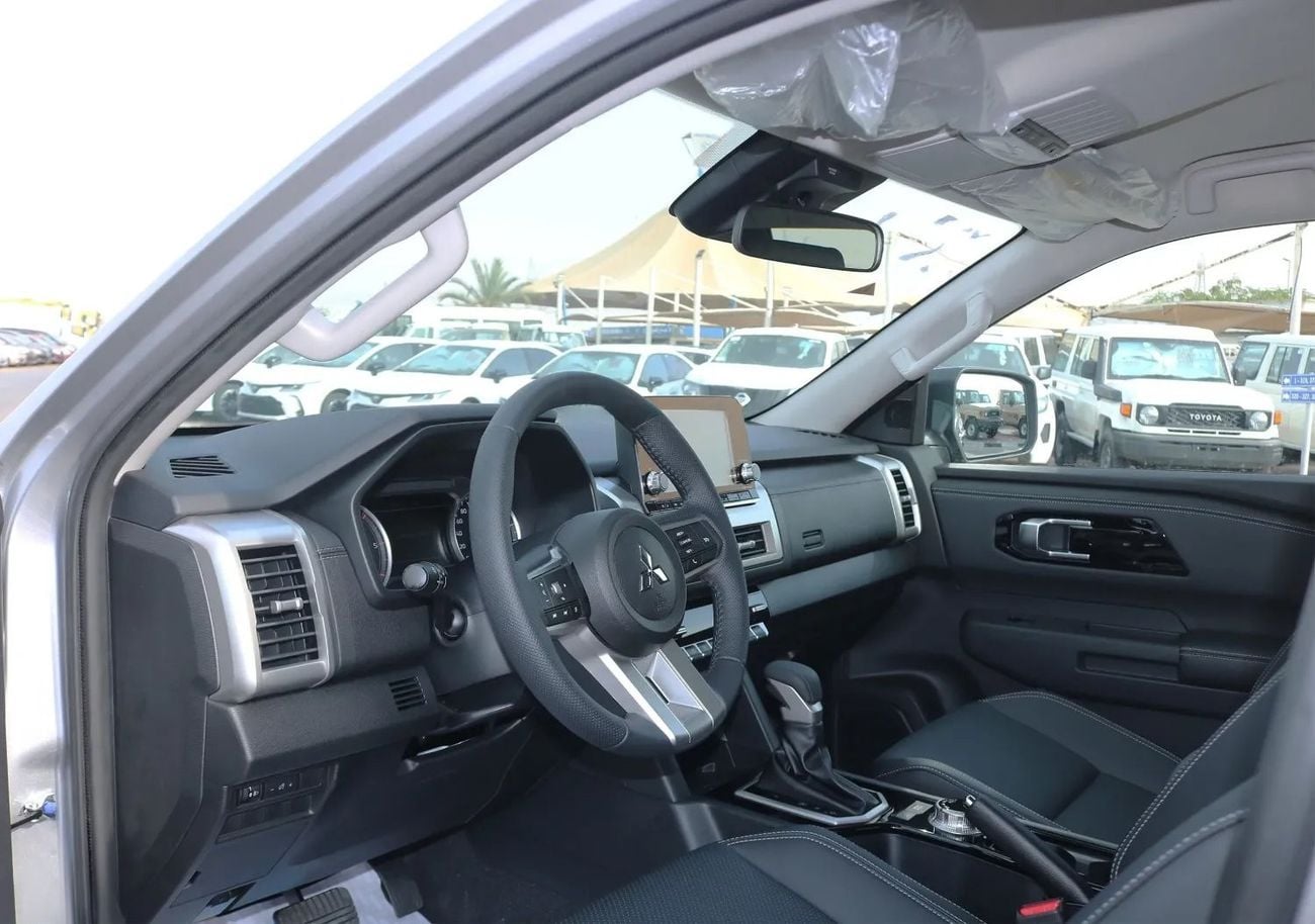 Mitsubishi L200 GLS 2024 Mitsubishi L200 / Triton Sportero 4WD 2.4L Diesel AT