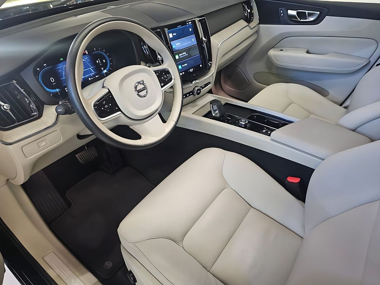 Volvo XC60 2023 Volvo XC60-B5 / GCC / Dealer warranty and service contract