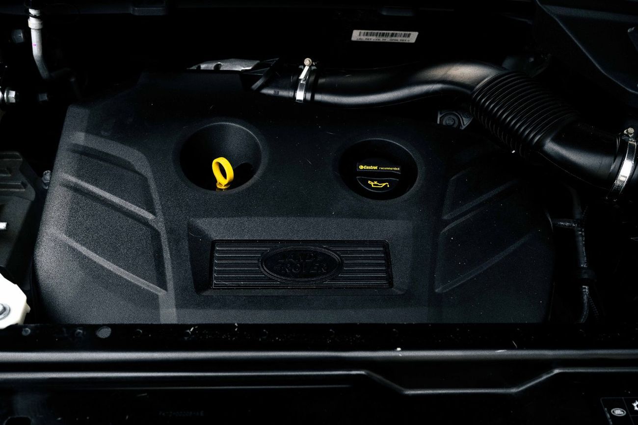 لاند روفر دسكفري | 1,662 P.M (4 Years)⁣ | 0% Downpayment | Pristine Condition!