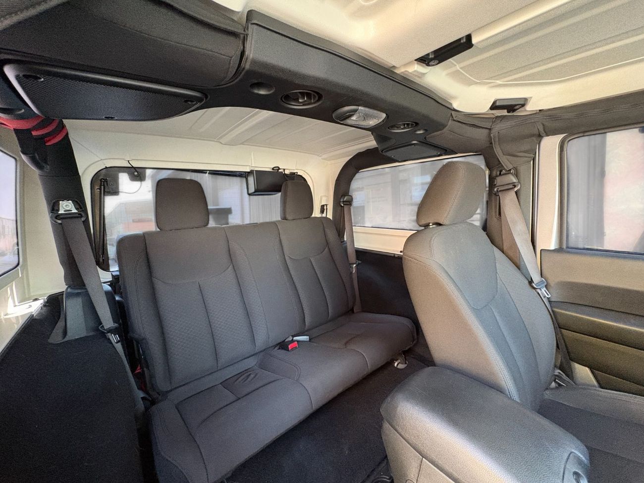 Jeep Wrangler Willys Wheeler 3.6L A/T (2 Door) | 2017 | GCC SPECS | AED 1,150 / month