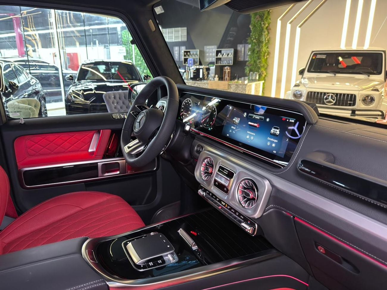 Mercedes-Benz G 63 AMG 4MATIC SUV 2025 Brand New G63 AMG 3 Years Warranty 100k KM - Price including VAT