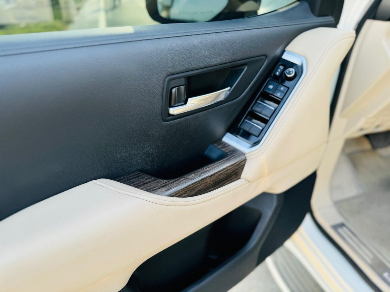 Toyota Land Cruiser Toyota Land Cruiser 2022 VXR full option