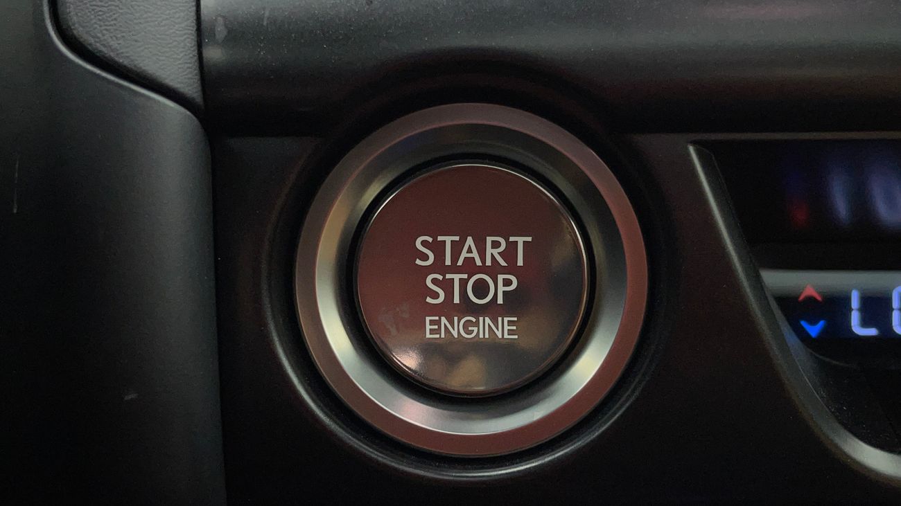 لكزس UX 200 F SPORT 2 | بدون دفعة مقدمة | اختبار القيادة في المنزل