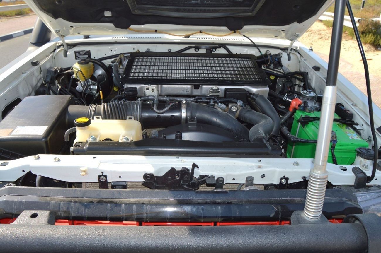 Toyota Land Cruiser Pick Up Single cabin 4.5L, perfect inside and outside