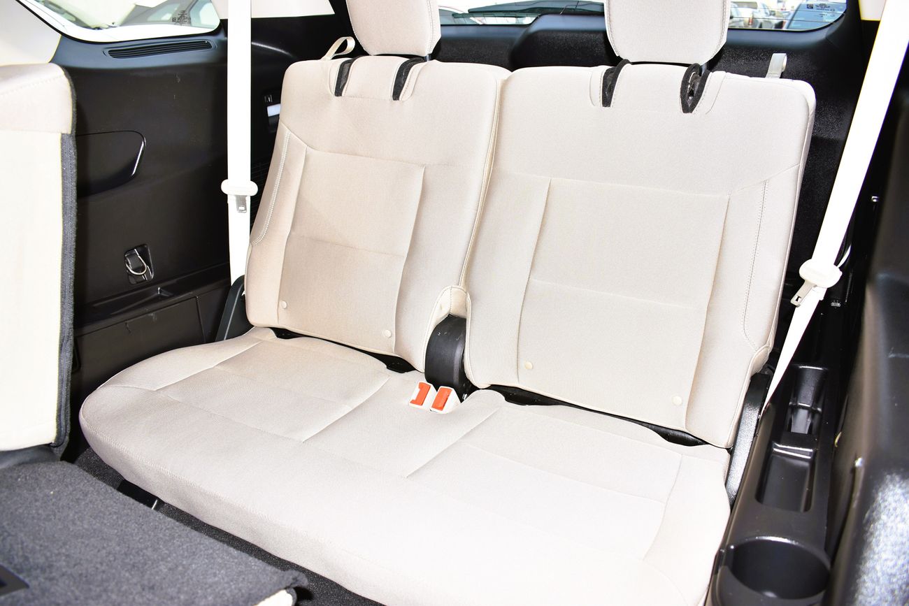 Ford Explorer AED 1539 PM 3.3L AT V6 AWD GCC GCC DEALER WARRANTY