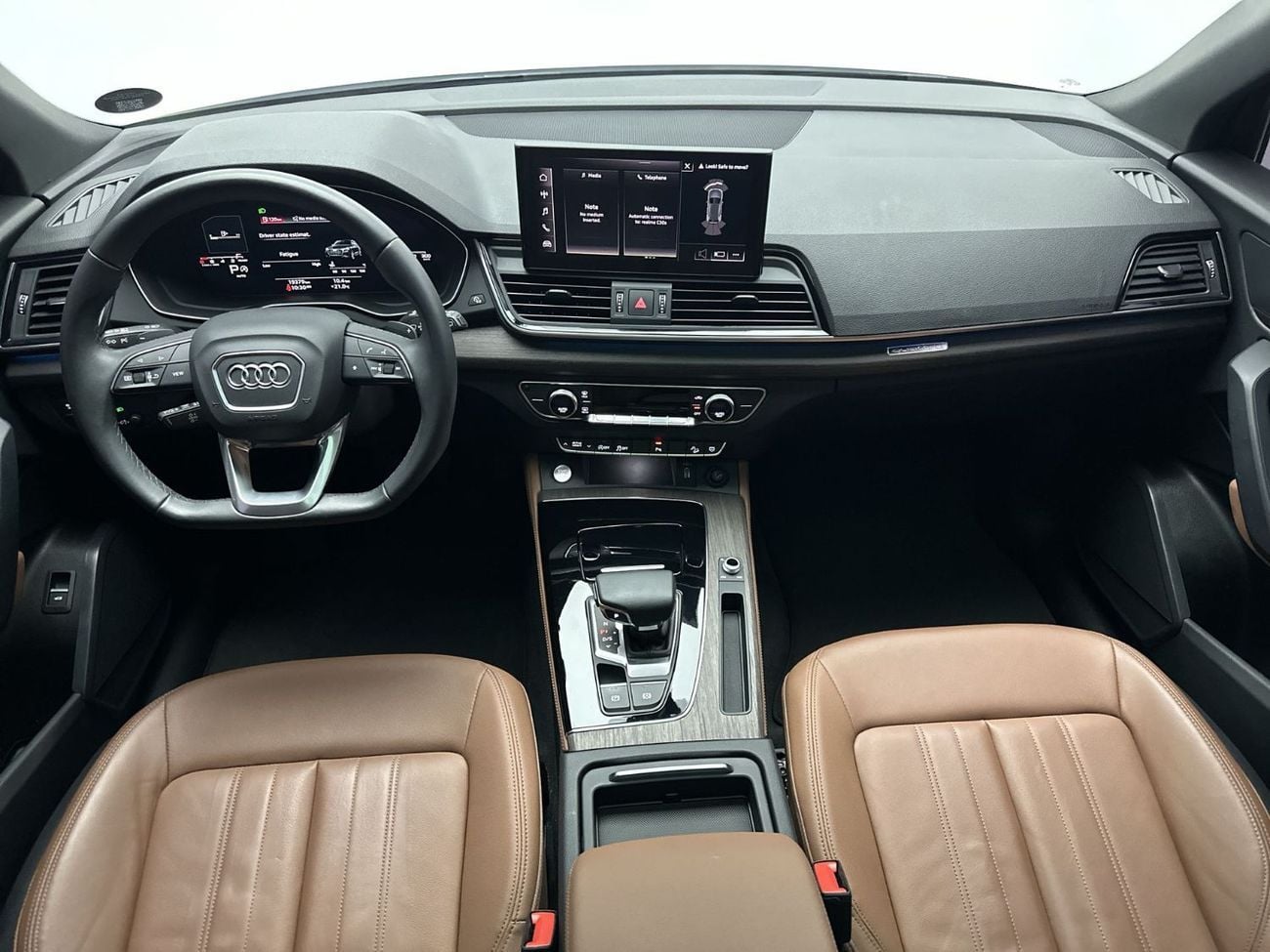أودي Q5 45 TFSI quattro Advanced 2.0L Q5 Advanced 45 TFSI quattro 249hp (Ref# 78080) - EXCLUSIVE OFFER