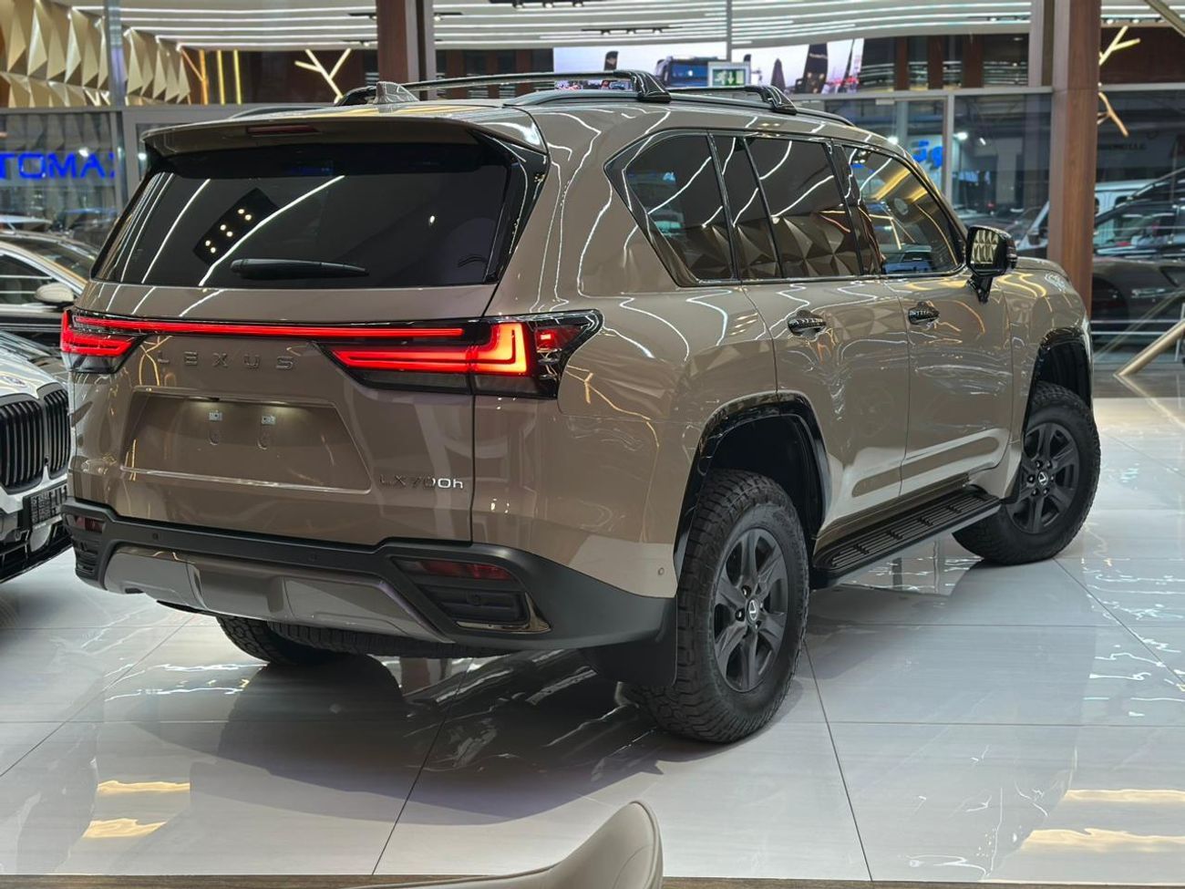 لكزس LX 700h Brand New LX700h Overtrail In Stock