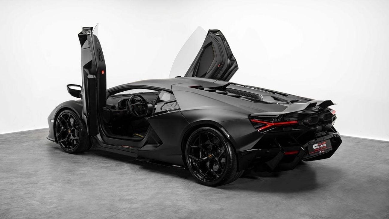 لامبورغيني ريفويلتو - 2025 - GCC Specs - Under 5-Year Warranty and Service Contract