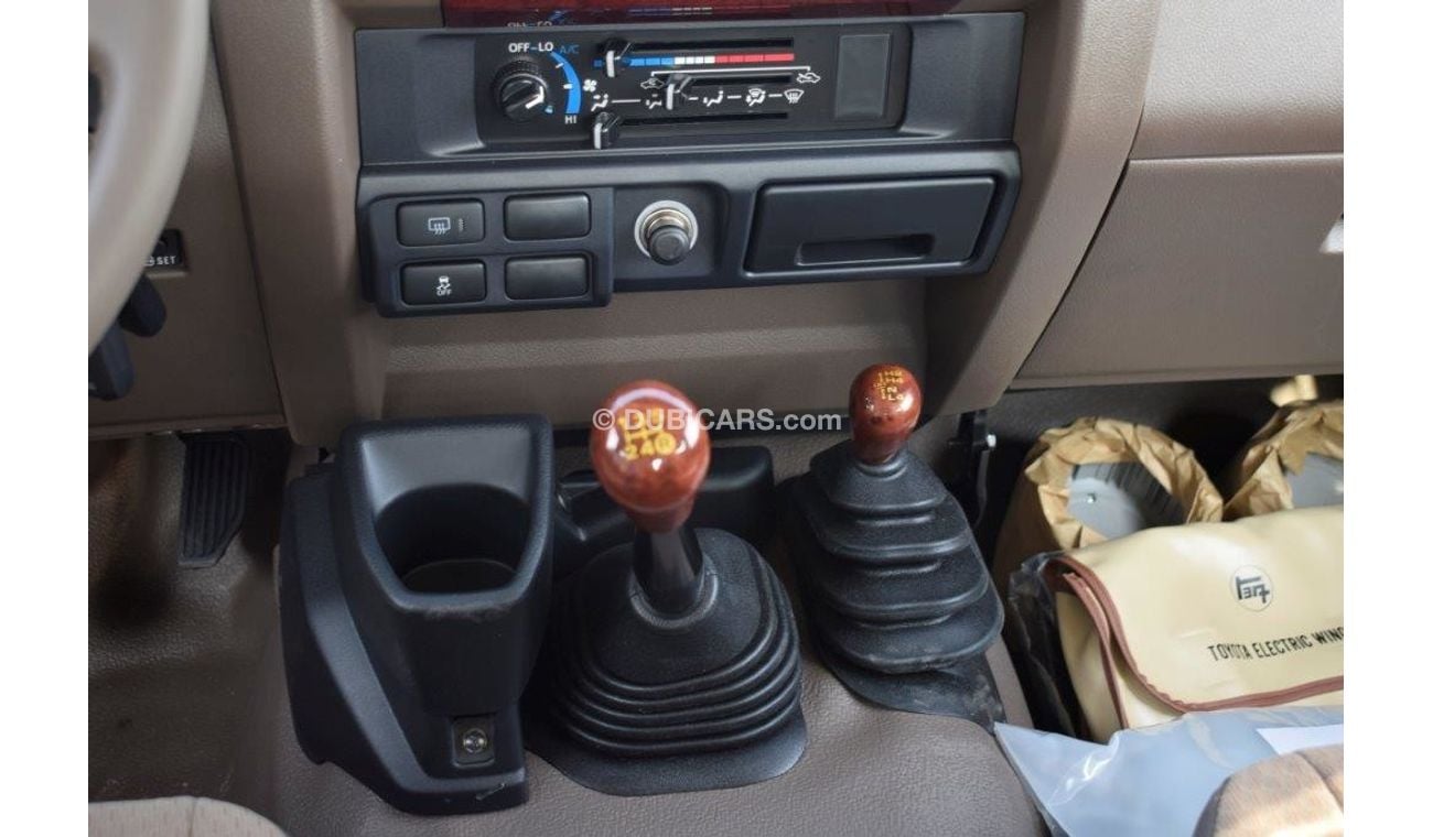 Toyota Land Cruiser 71 WITH WINCH & NAVIGATION