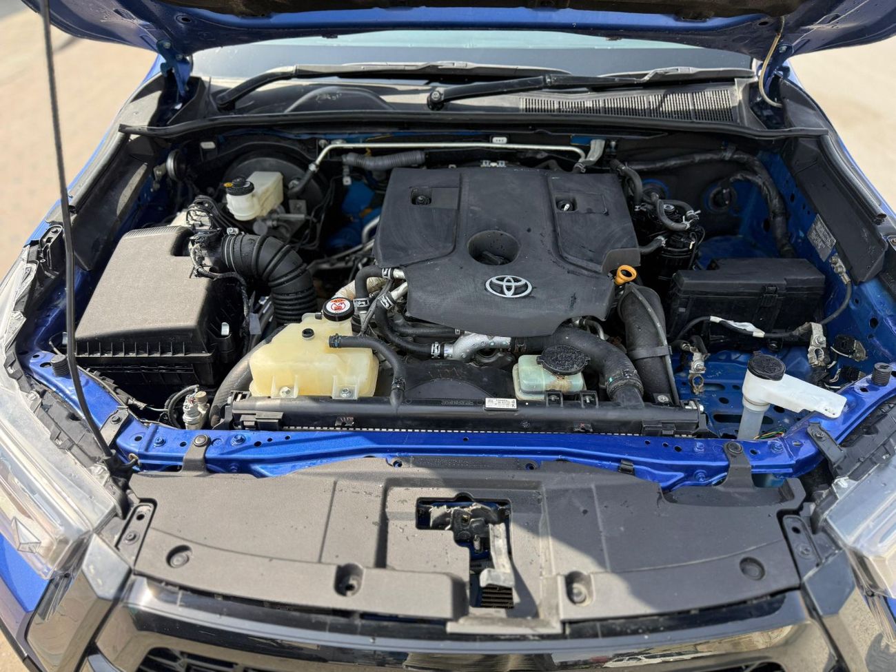 Toyota Hilux Toyota Hilux 2018Model 2.8 Diesel Engine 4x4 Double cab Colour Blue push start Transmission Automati