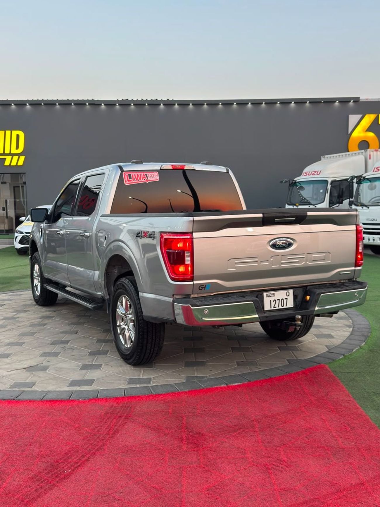Ford F-150 XLT CREW CAB