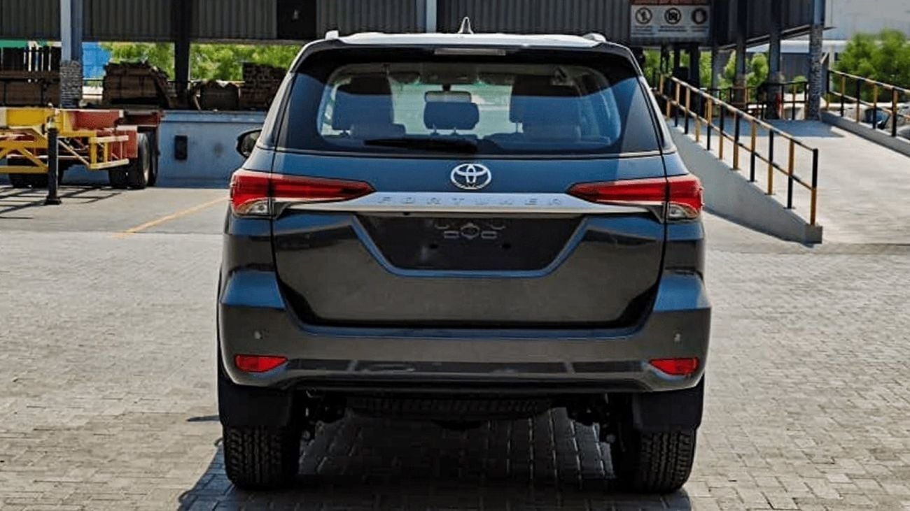 Toyota Fortuner EXR TOYOTA FORTUNER 2.7L 4WD PETROL 2025