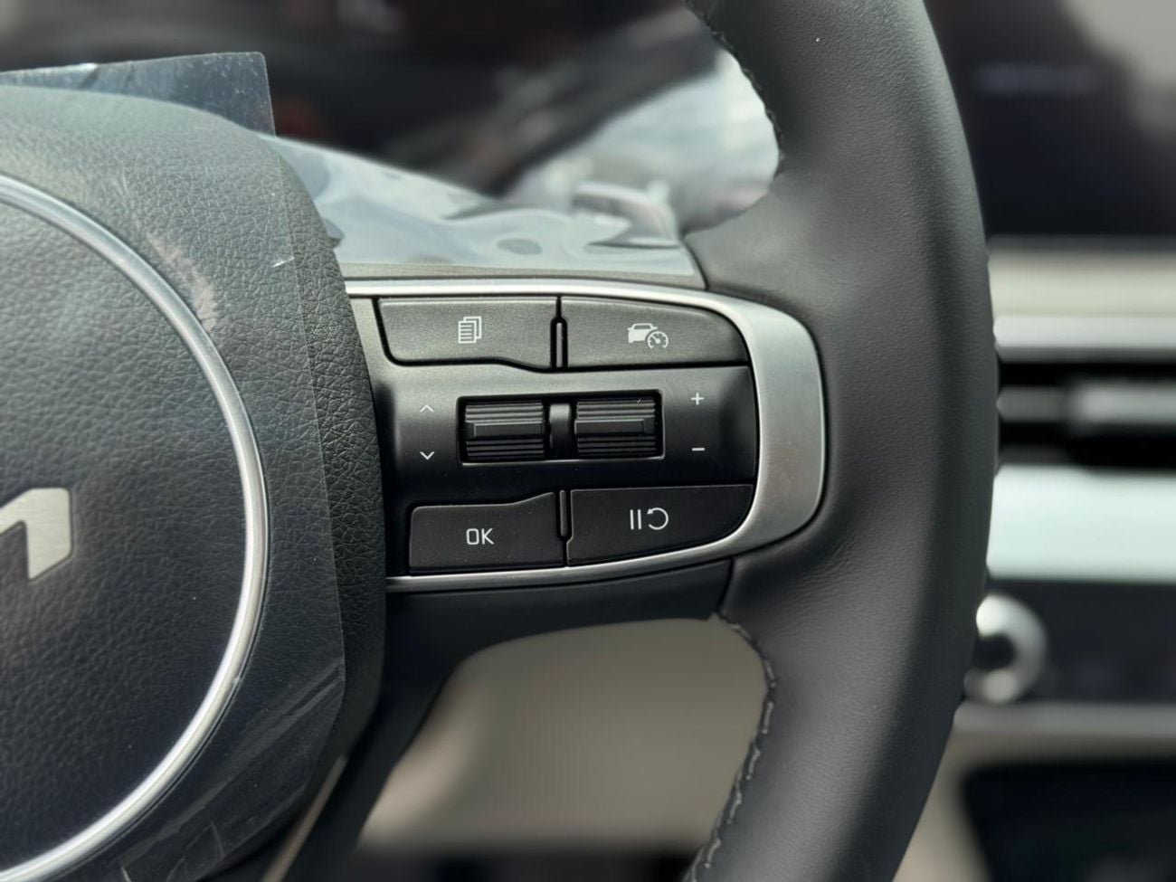 Kia K5 Kia K5  2026, GCC Specs HEV 2.0L