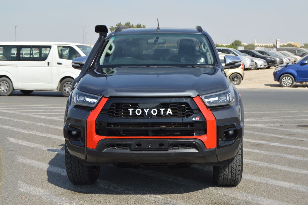 Toyota Hilux Double cabin 2.8L, perfect inside and outside