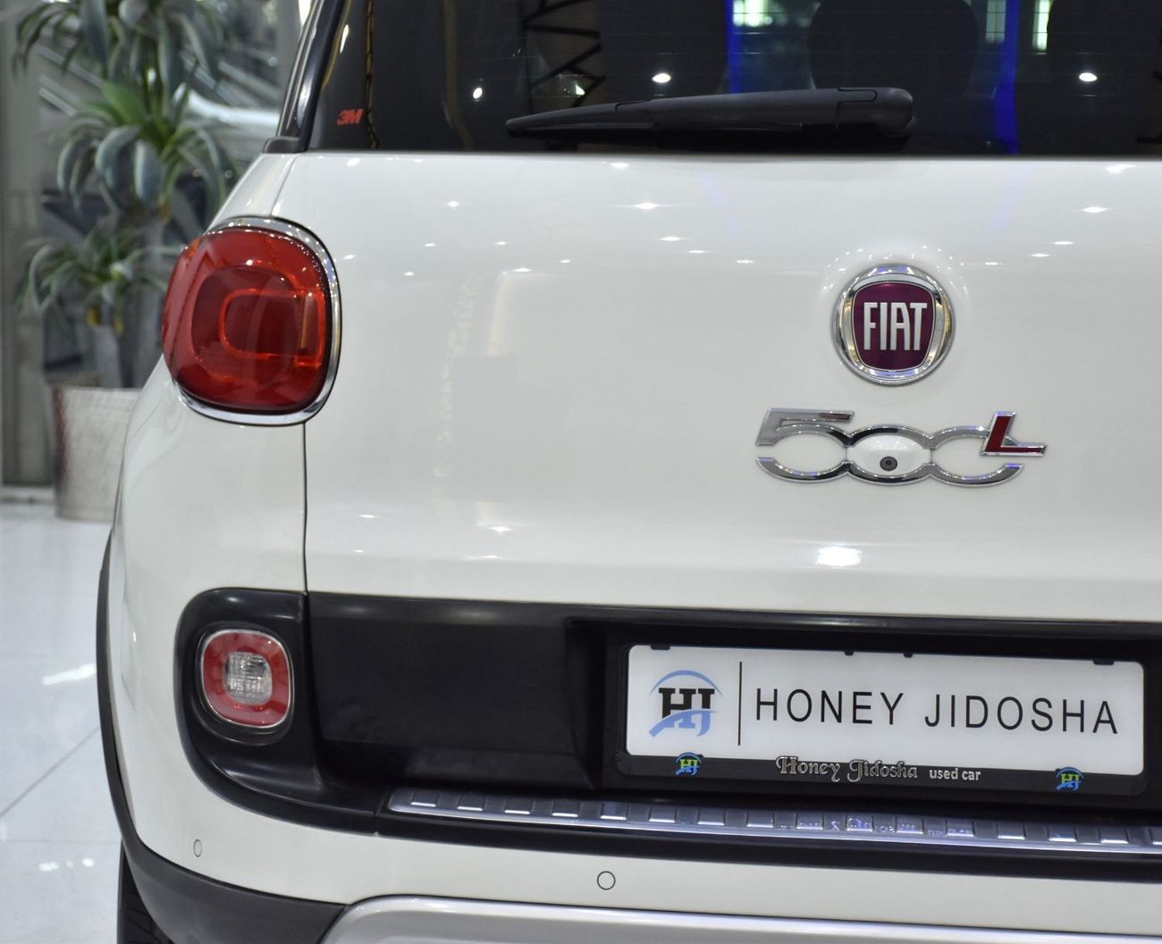 Fiat 500L EXCELLENT DEAL for our FIAT 500 L ( 2015 Model ) in White Color GCC Specs